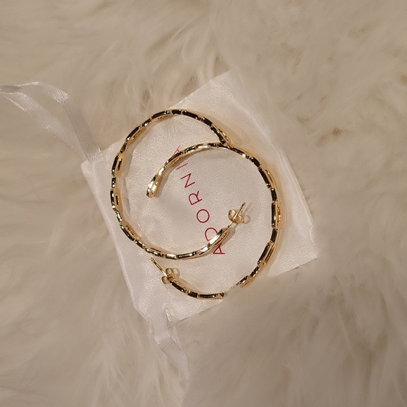 Adornia 2 Inch 14K Gold Plated Chain Link Hoop Earrings - Picture 4 of 9